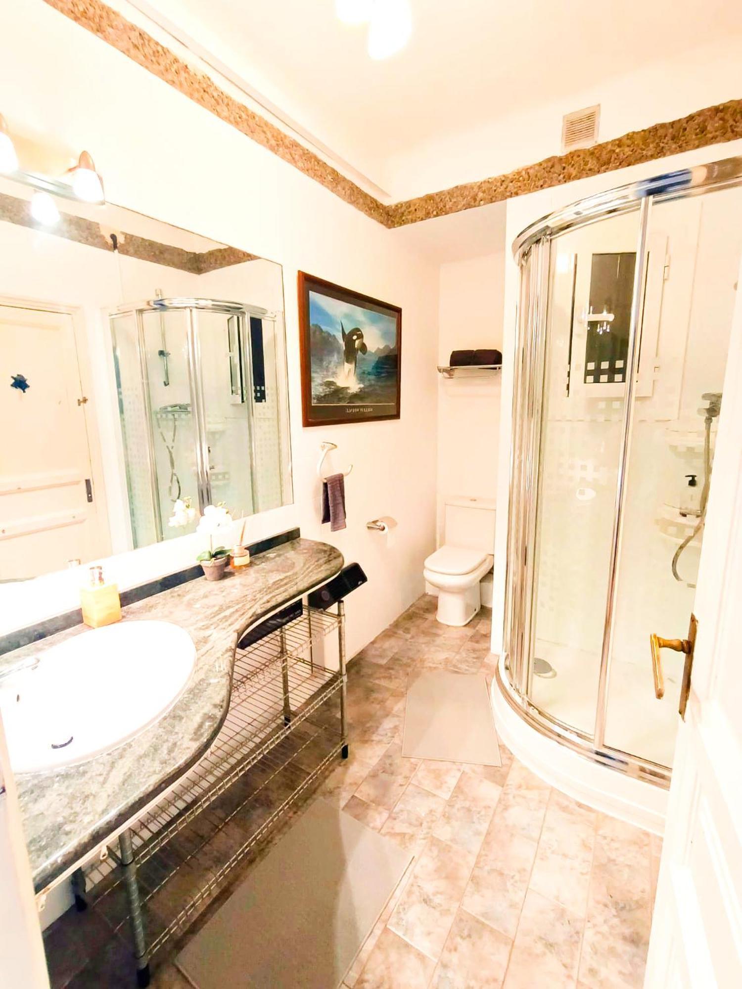 By Urquinaona Private Rooms バルセロナ エクステリア 写真
